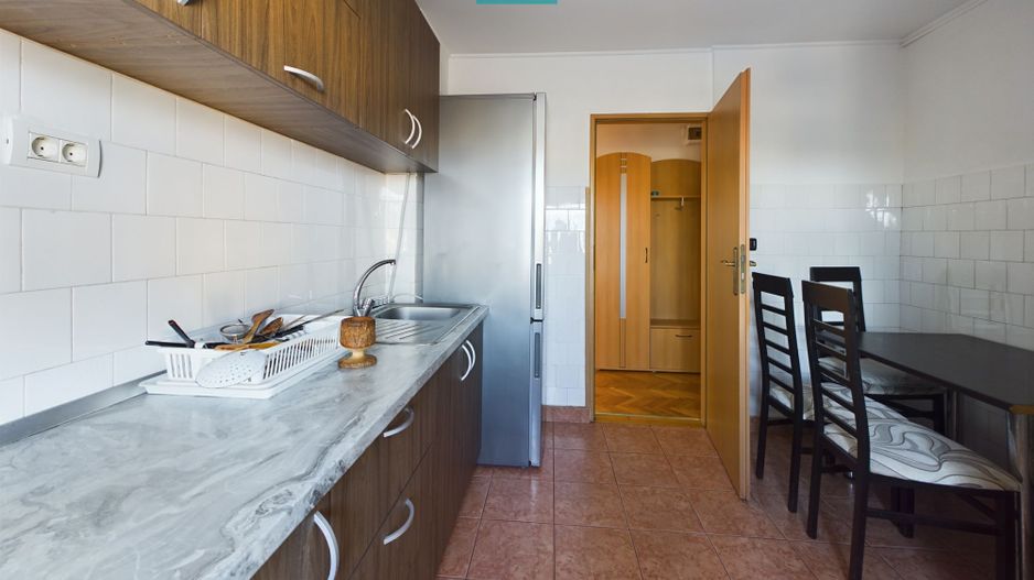 Apartament de închiriat cu 3 camere în Micalaca - Poză 8