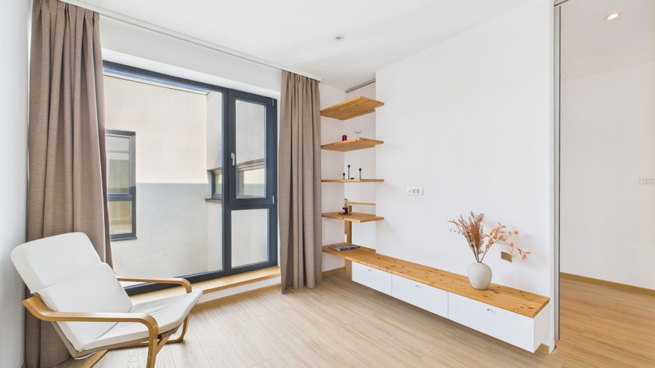 Casă modernă și elegantă, mobilată și utilată - Poză 13