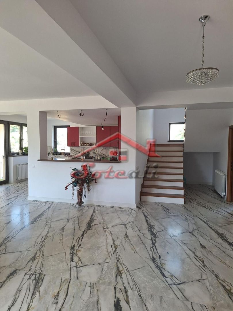 Vila deosebita P+E Cornu - Poză 12