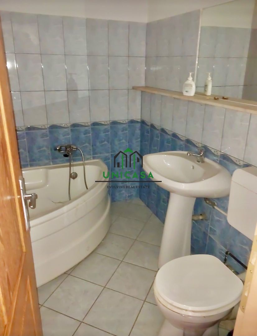 Apartament 3 camere de vânzare în Voineasa, județul Vâlcea - Poză 7