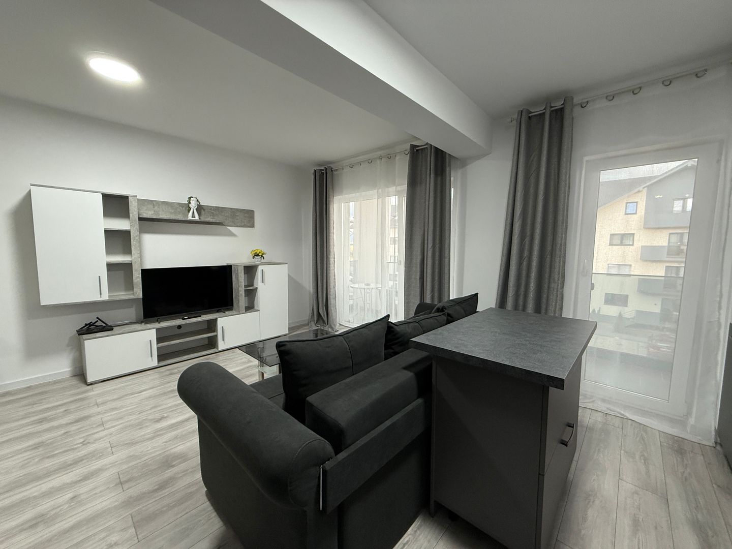 Apartament 2 camere modern cu balcon spatios zona Doamna Stanca - Poză 15