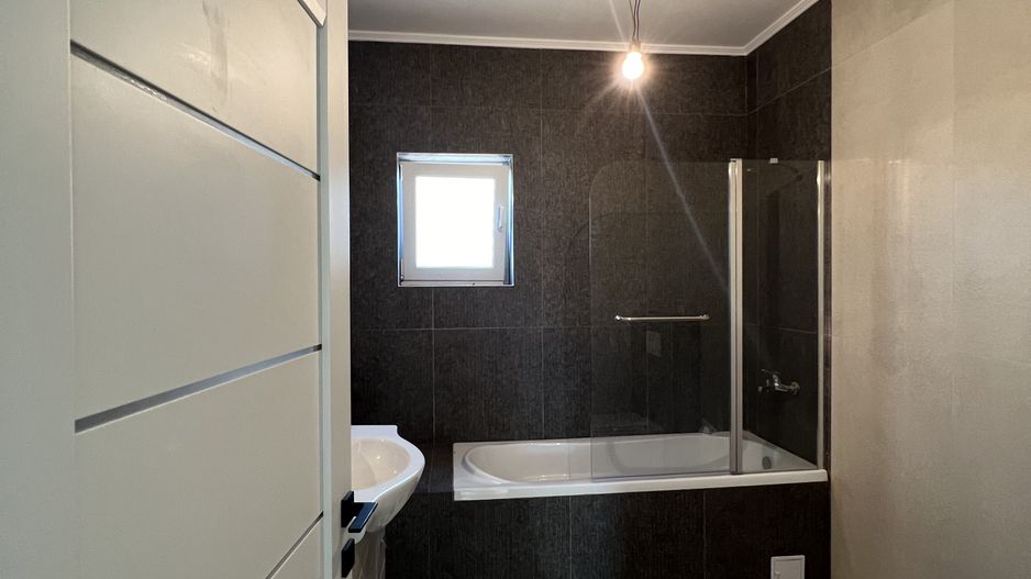 vila individuala P+M spatioasa - pret bun - Poză 4