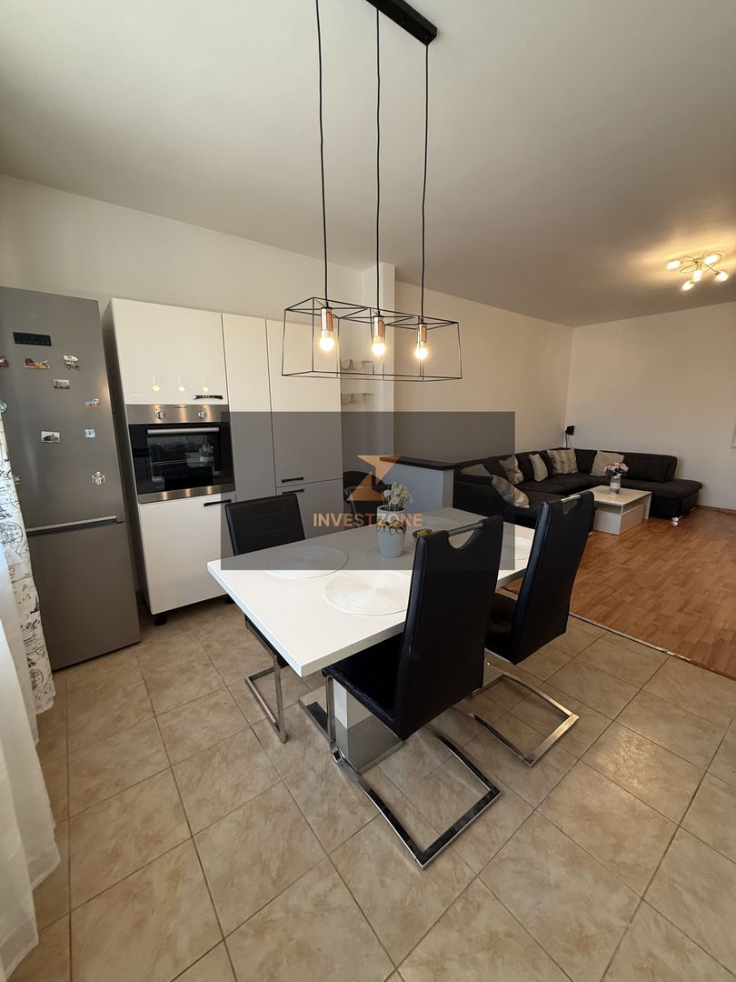 Apartament 3 camere spațios Oradea - Poză 3