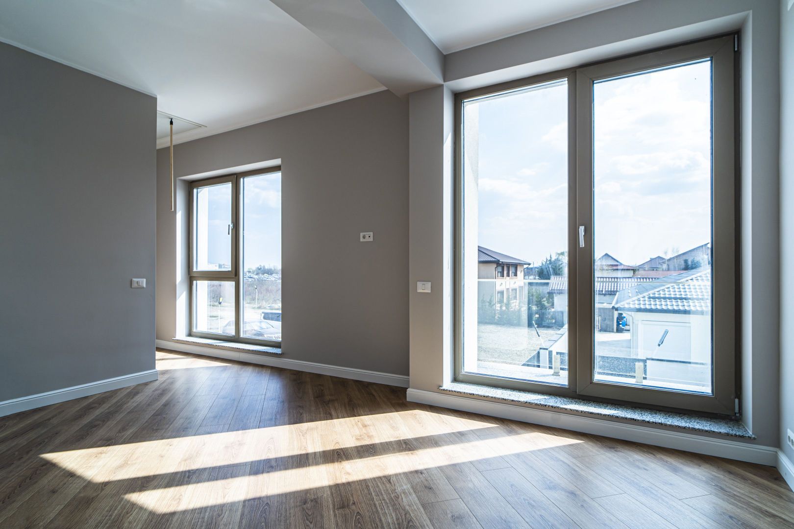 | OTOPENI | VILA INDIVIDUALA | 5 CAMERE | FINISATA COMPLET | ACTE LA ZI | - Poză 10
