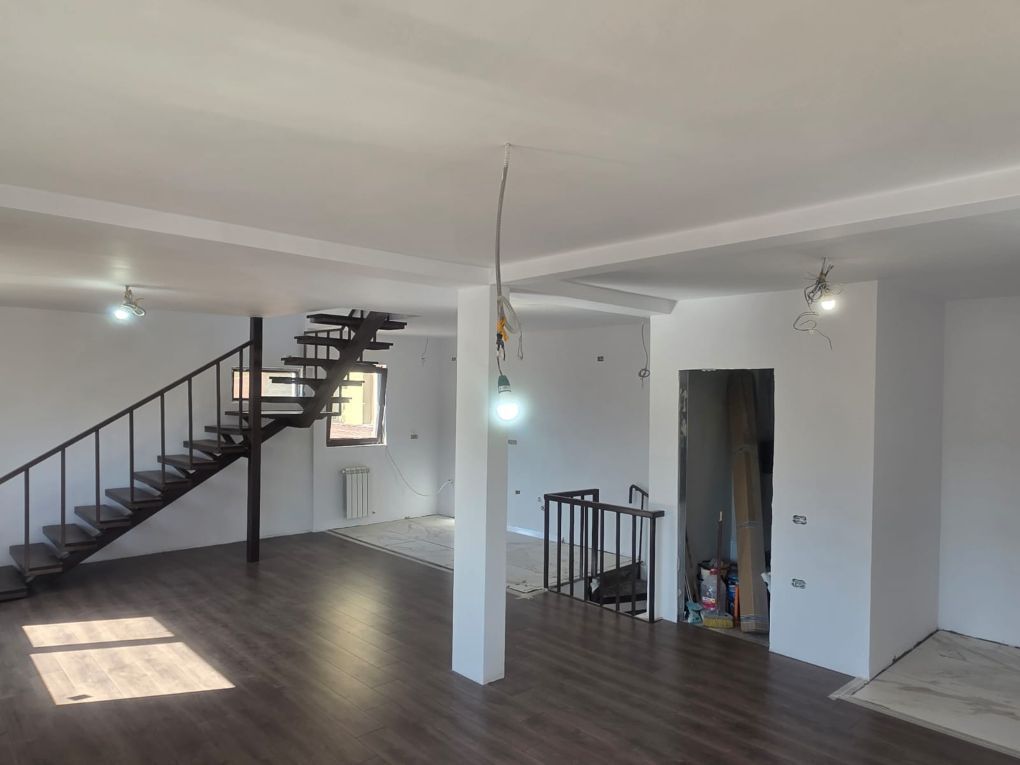 Casa cu 5 camere | Otopeni | Central - Poză 9