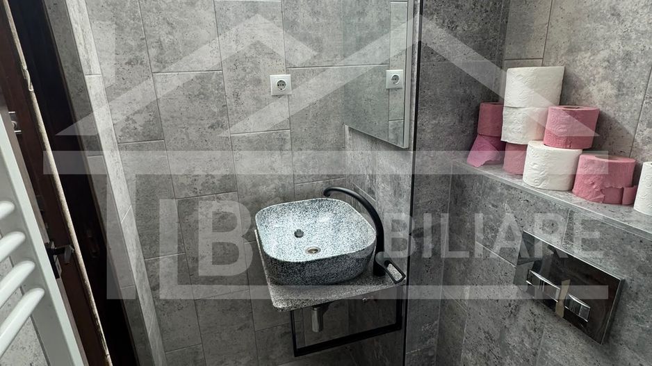 Apartament cu 3 camere, decomandat, 80mp, Zona Ultracentral - Poză 10