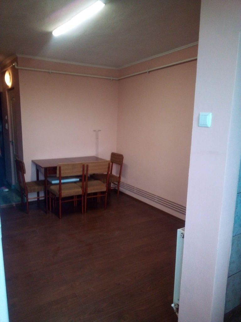 BRASADAS vinde garsoniera 21mp pe Ostrovului la etajul 4/4. - Poză 1