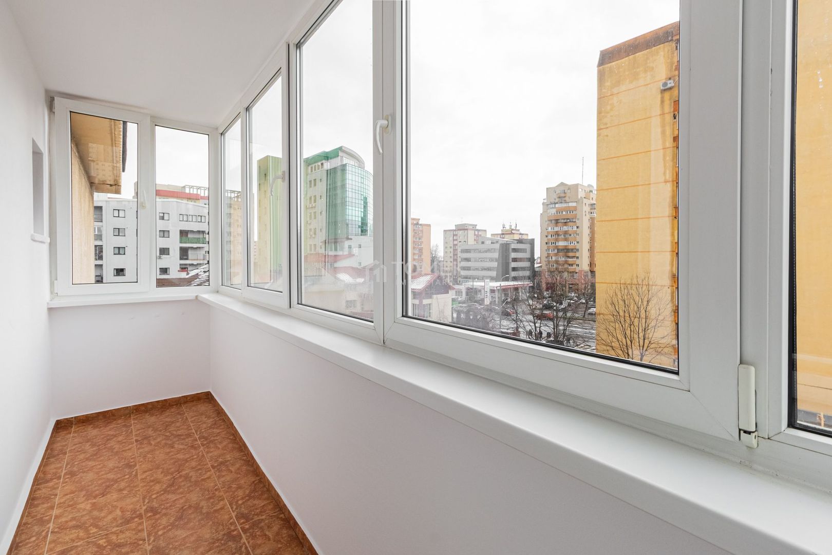 Apartament 4 camere suprafata mare zona Scriitorilor Brasov - Poză 22