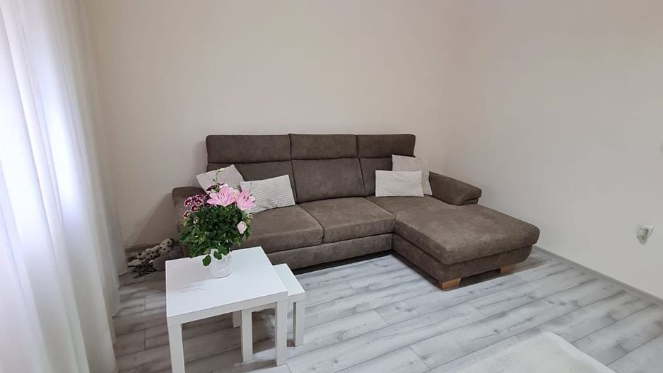 Casă cu teren generos pretabila pentru afacere - Poză 7