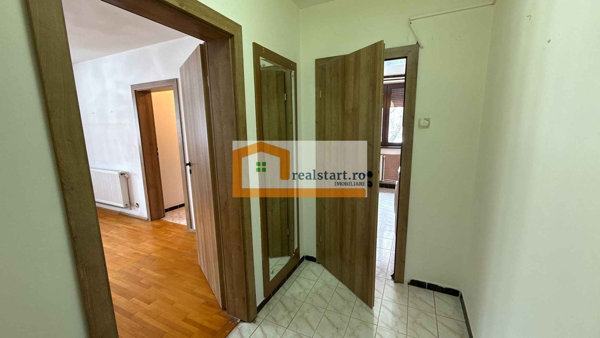 Parter Inalt, langa Mall Park Lake, Metrou Dristor, Piata, Centrala termica, - Poză 11