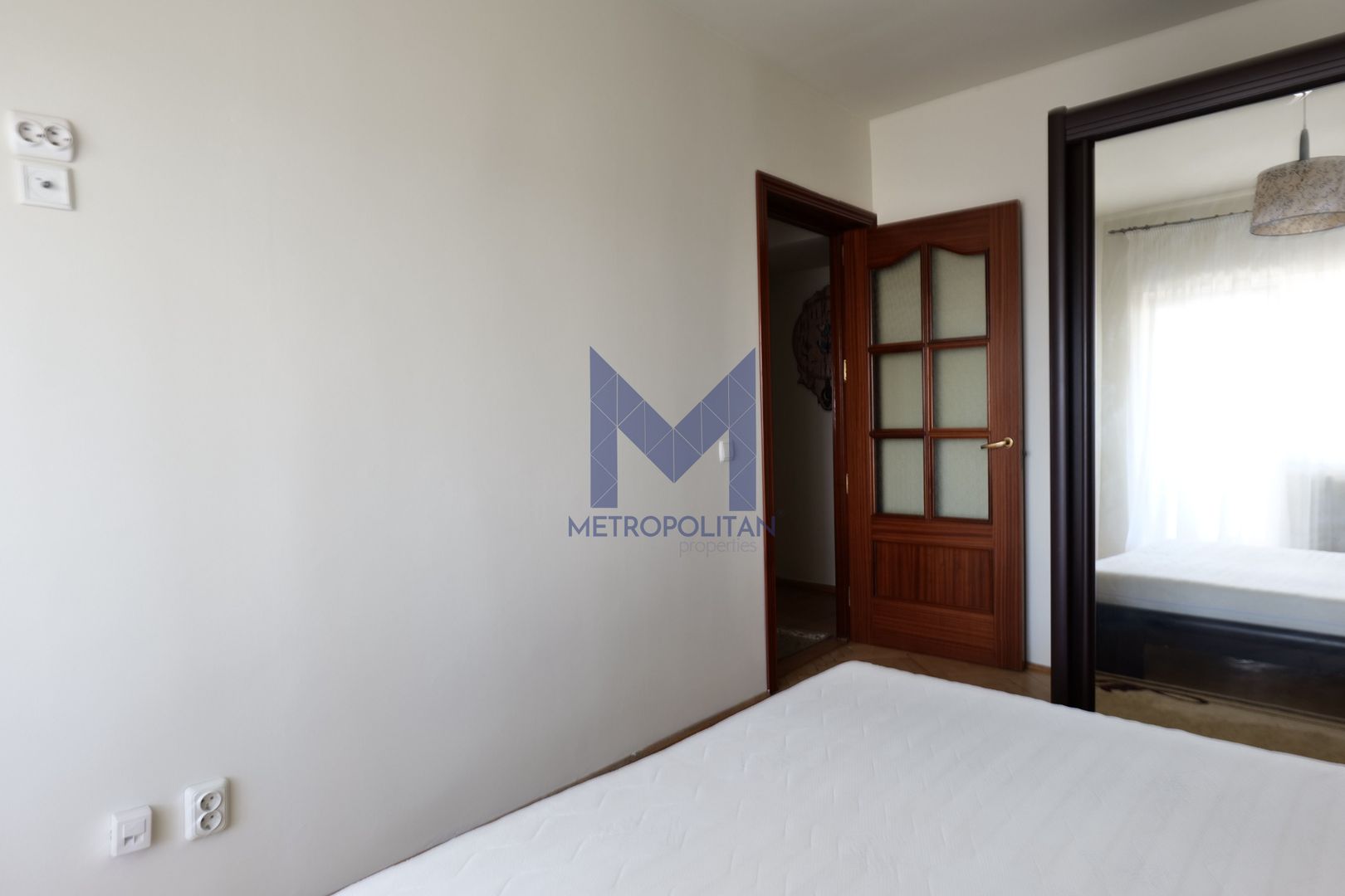 De închiriat 4 camere, N.Titulescu- 2 parcări-merită văzut LIVE! - Poză 9