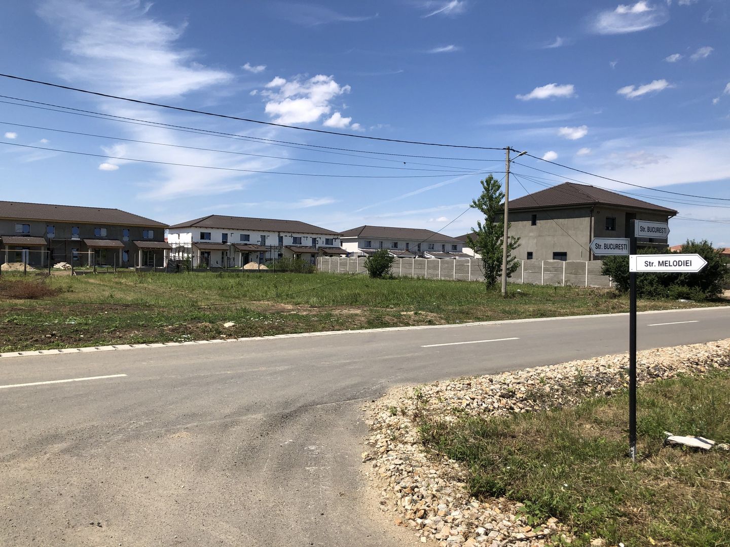 Teren Dumbravita str Bucuresti-753 mp - Poză 1
