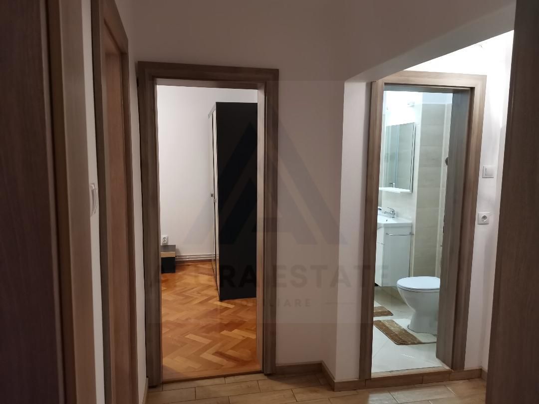 Apartament 2 camere 55 mp utili etajul 1 cu balcon in zona Centrala - Poză 4