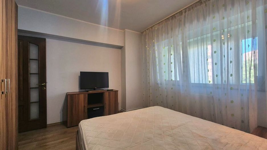 Centru Civic, 2 camere cu loc de parcare, ideal si pentru studenti - Poză 3
