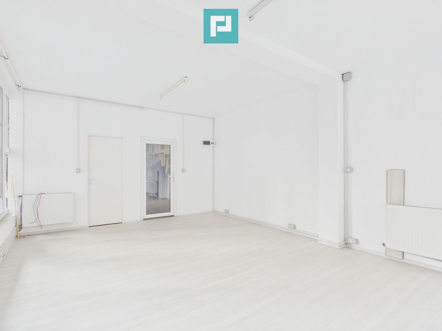 Spațiu de birouri de închiriat – Zona Intim - Poză 3