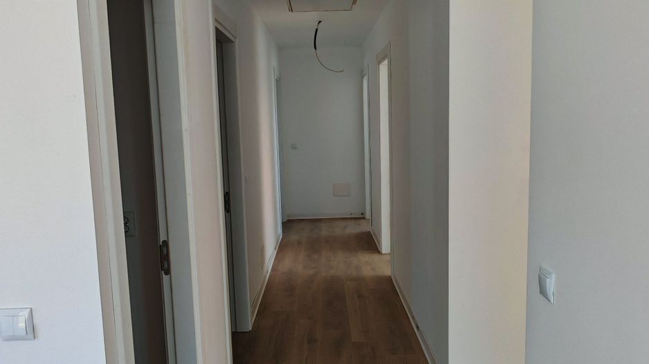 Casa individuala constructie NOUA Codlea,PARTER ,4 camere,curte 400 mp - Poză 8