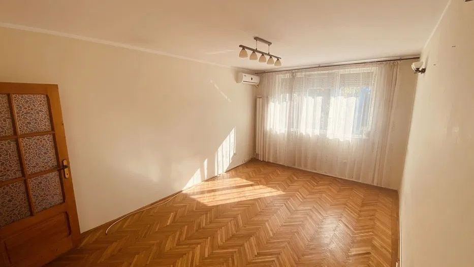 Apartament 3 camere Tiglina 2 - Poză 2