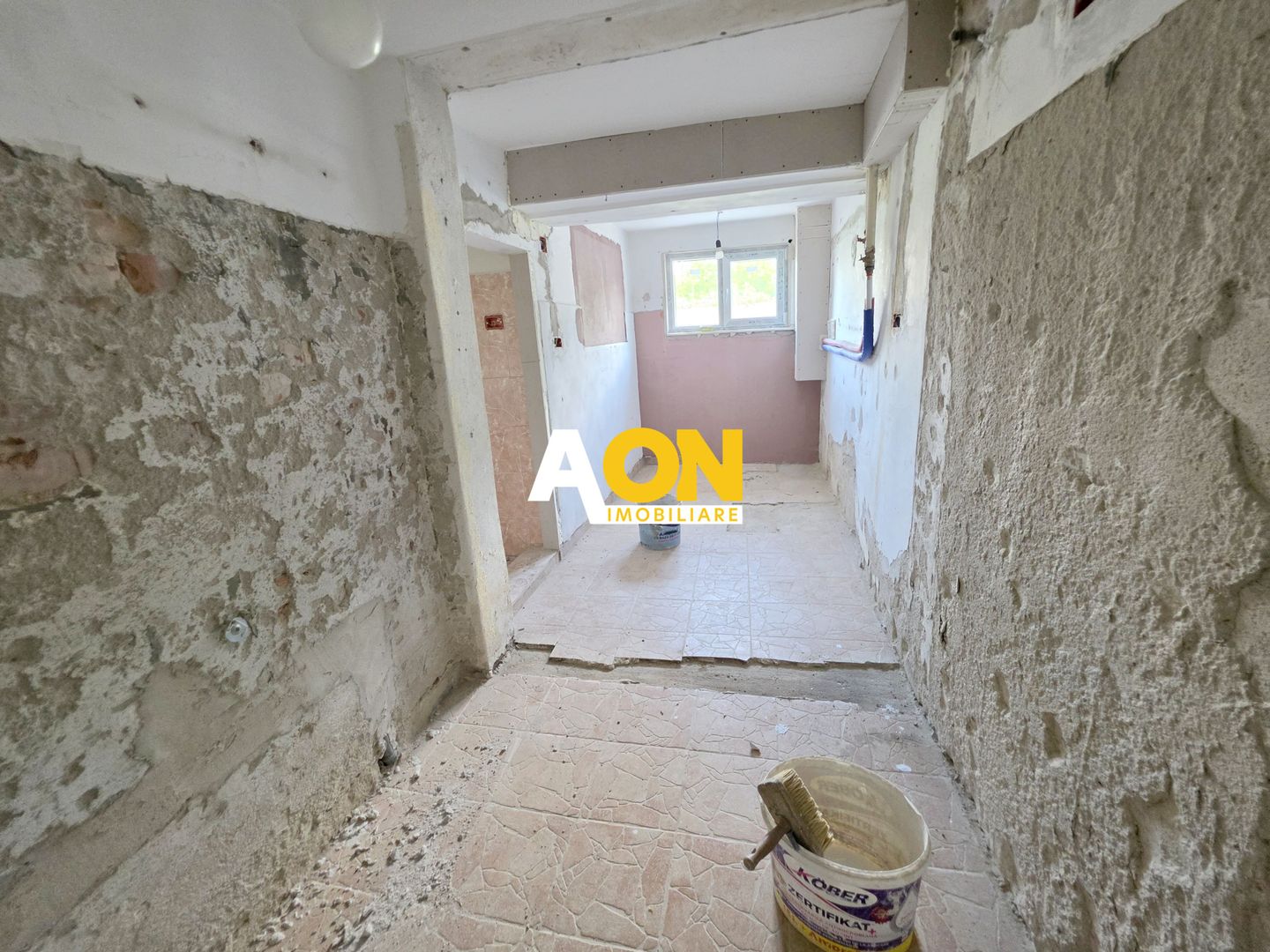 Apartament tip duplex, D+E, 5 camere, la cheie, 450 mp teren, Barabant - Poză 24
