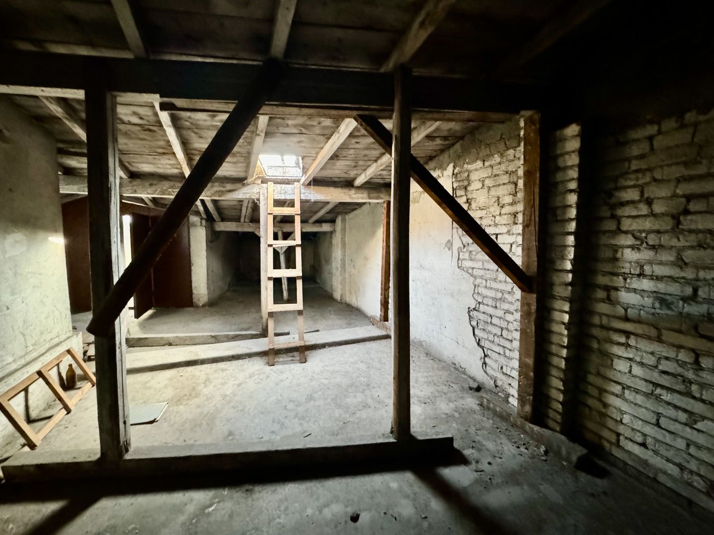 Cladire 1001 mp utili Universitate 2S+P+4E+Pod autorizatie fatada - Poză 18