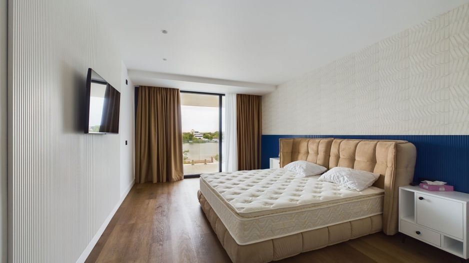 Vilă extravagantă pe Lacul Snagov - Poză 31