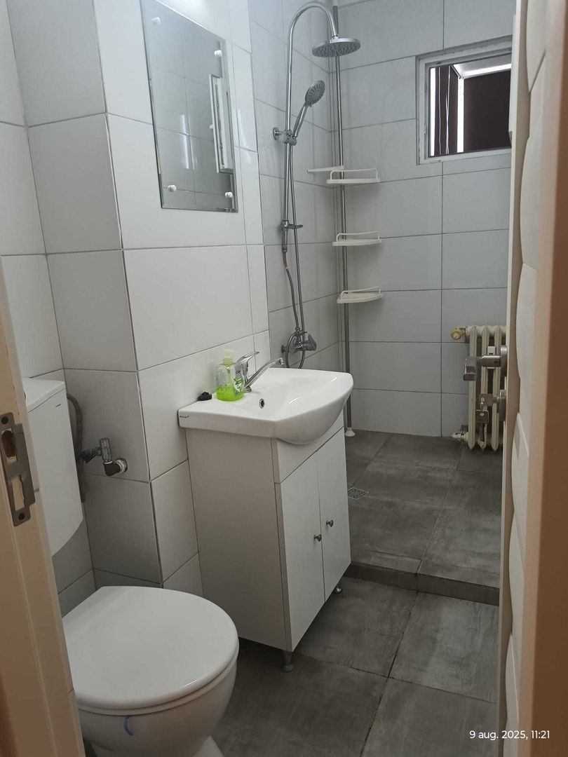 Garsoniera renovata, pet friendly, aproape de metrou - Poză 4