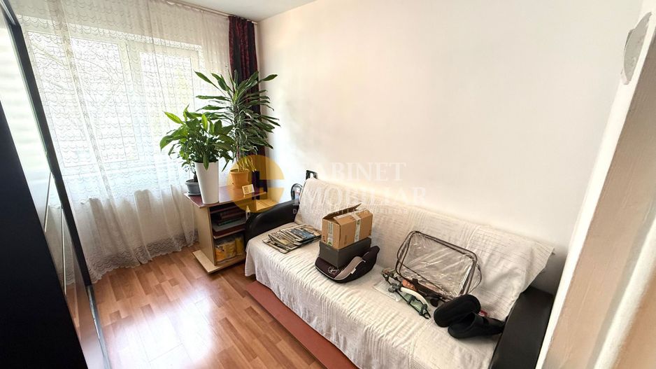 3 Camere Semidecomandat- Etaj 2 - Mobilat/Utilat - Zona Dacia/Bicaz - Poză 4