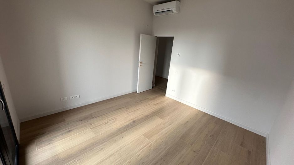 Penthouse - Poză 12