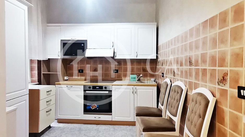 Apartament de închiriat cu 4 camere în zona Ultracentrală, Oradea - Poză 13