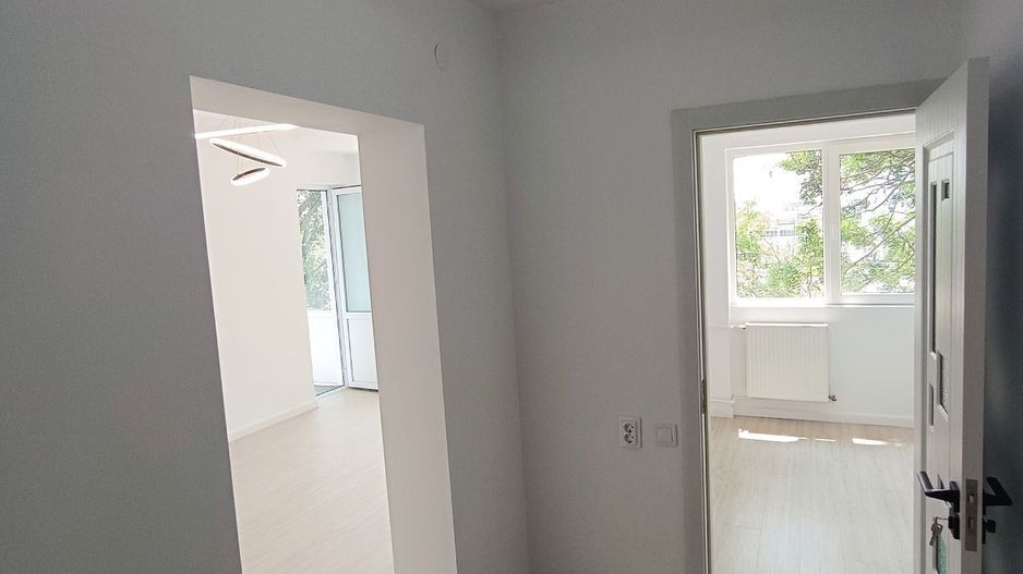 Apartament 2 camere 1 Mai - Poză 4