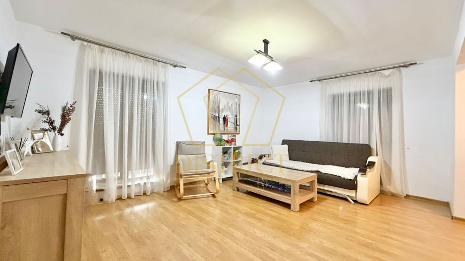 Duplex cu 4 camere si 2 bai complet mobilat si utilat in Giroc langa Zone 2. - Poză 2