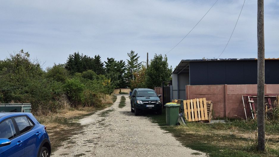 Teren intravilan 1000 mp - Domnesti - Poză 5