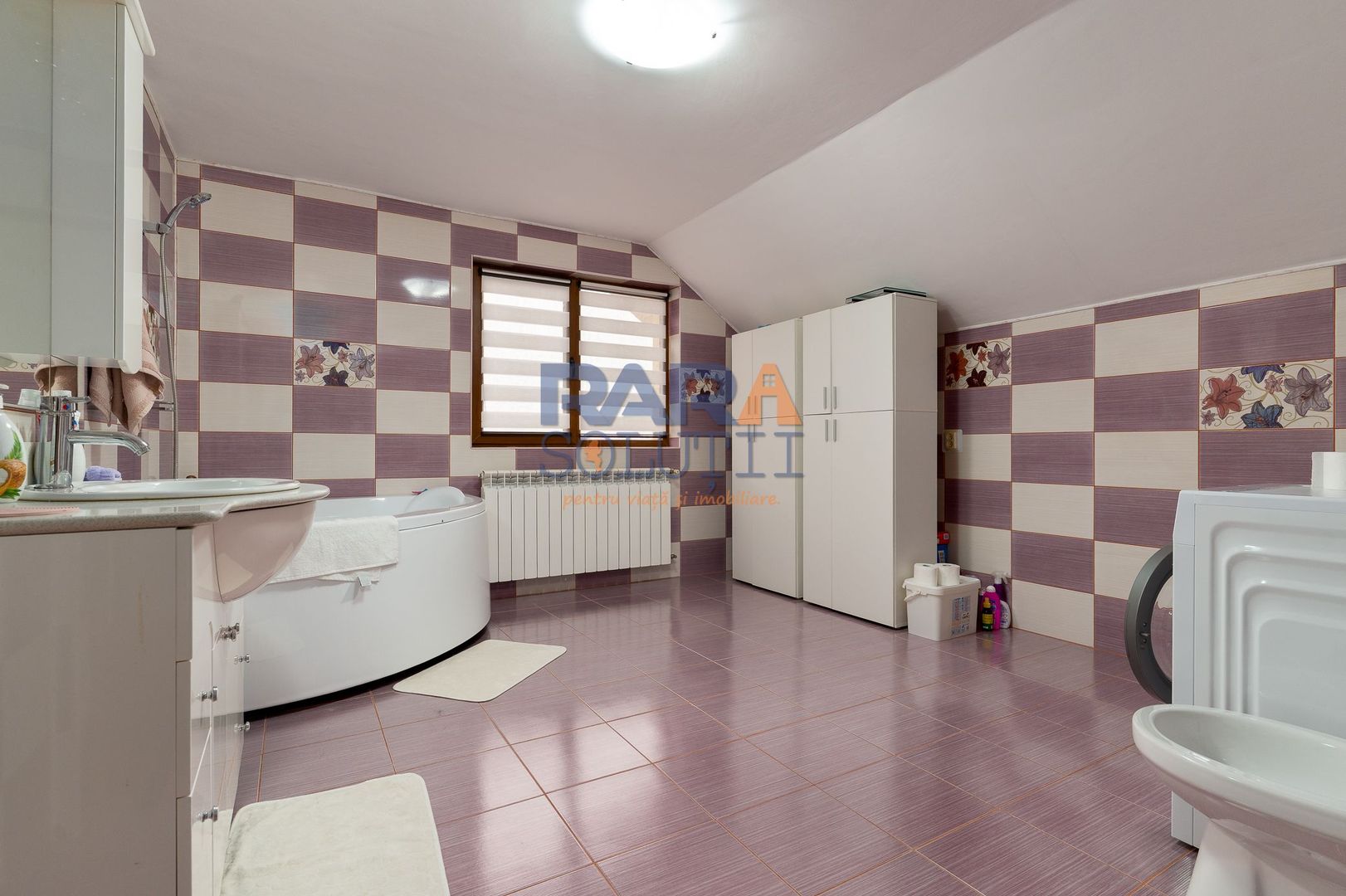 Casă 2013, teren 1366 mp, zonă centrală - Poză 18