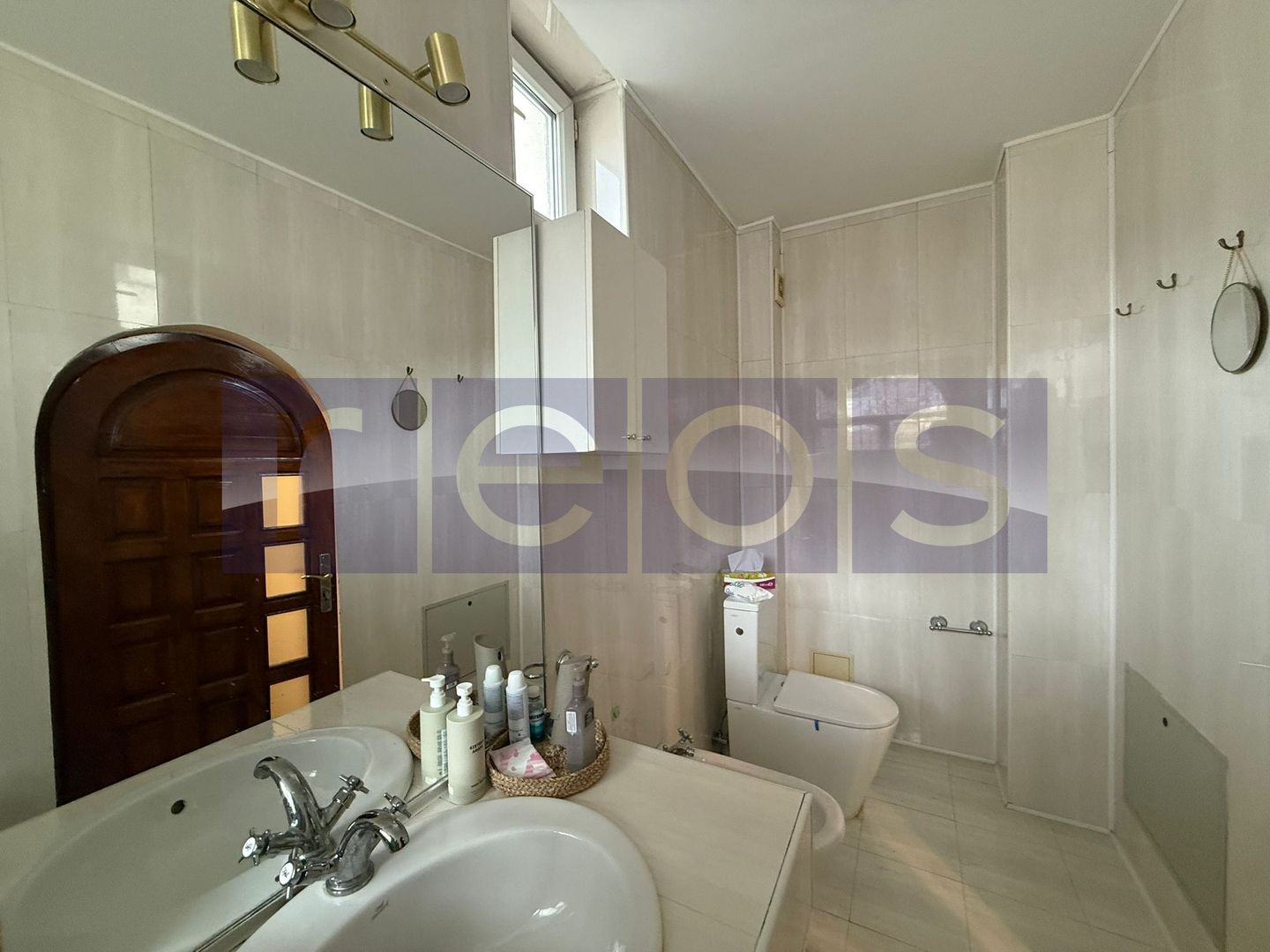 INCHIRIERE SPATIU SALON  DE LUX IN VILA | DOROBANTI | MOBILAT-UTILAT - Poză 21