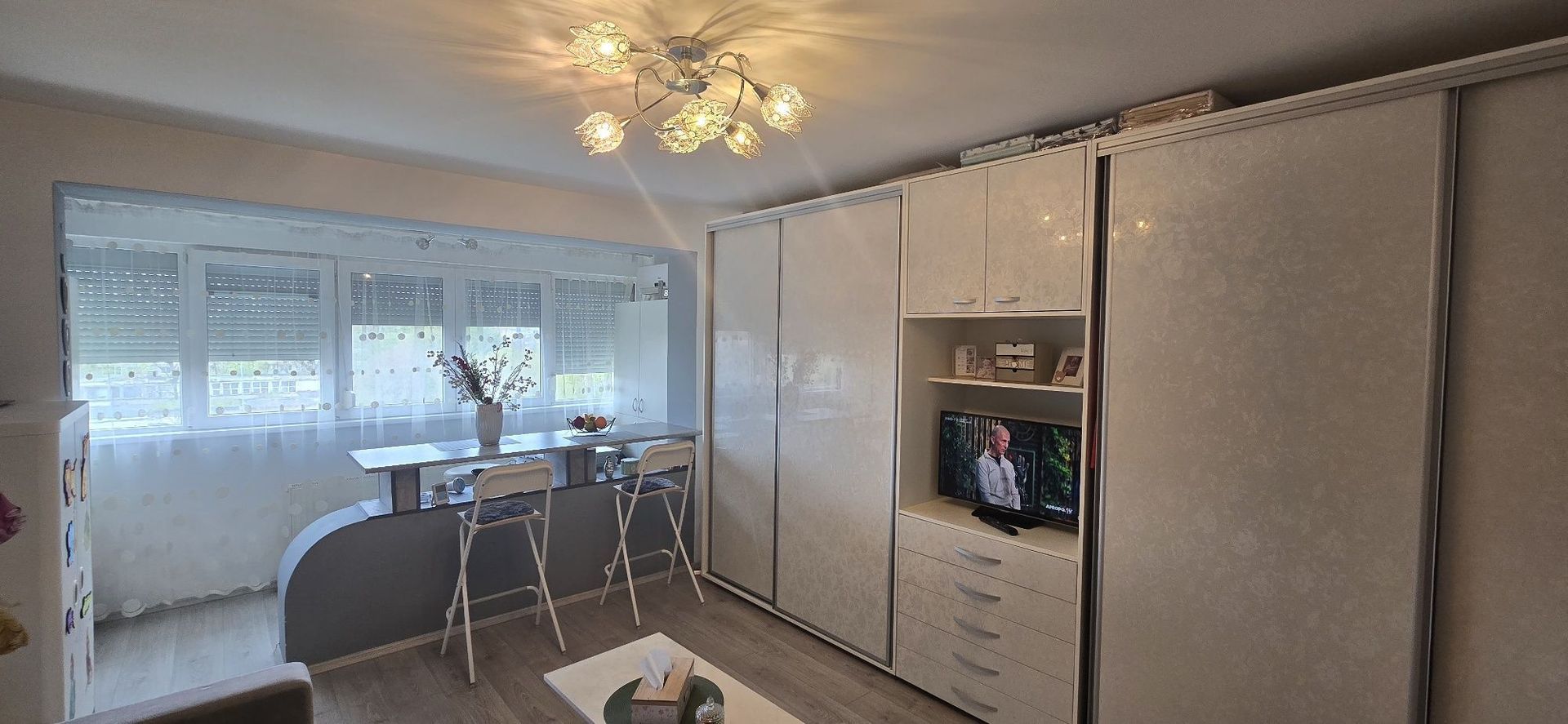 GARSONIERA COCHETA  METROU PAJURA - Poză 4