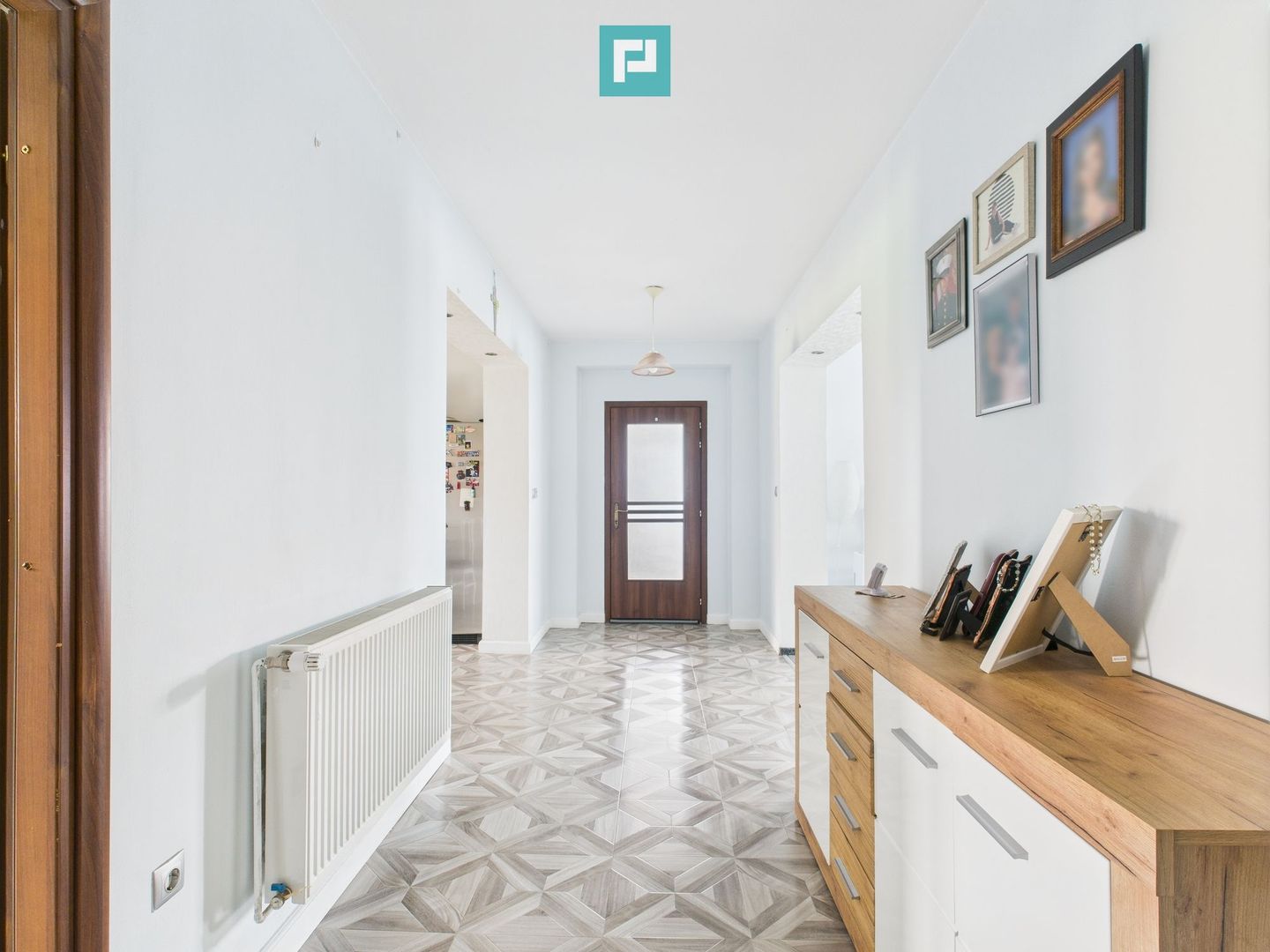 Vilă spațioasă cu 6 camere în Dumbrăvița - Poză 6