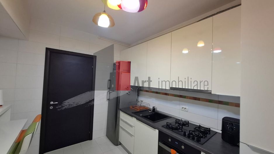 Apartament Piata Unirii, bloc 2013,  liber - Poză 13