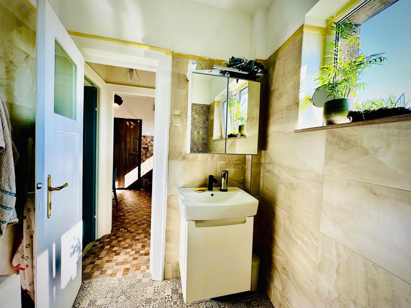 Apartament 3 camere + 1 birou,  Cotroceni, curte si gradina, metrou Eroilor - Poză 12