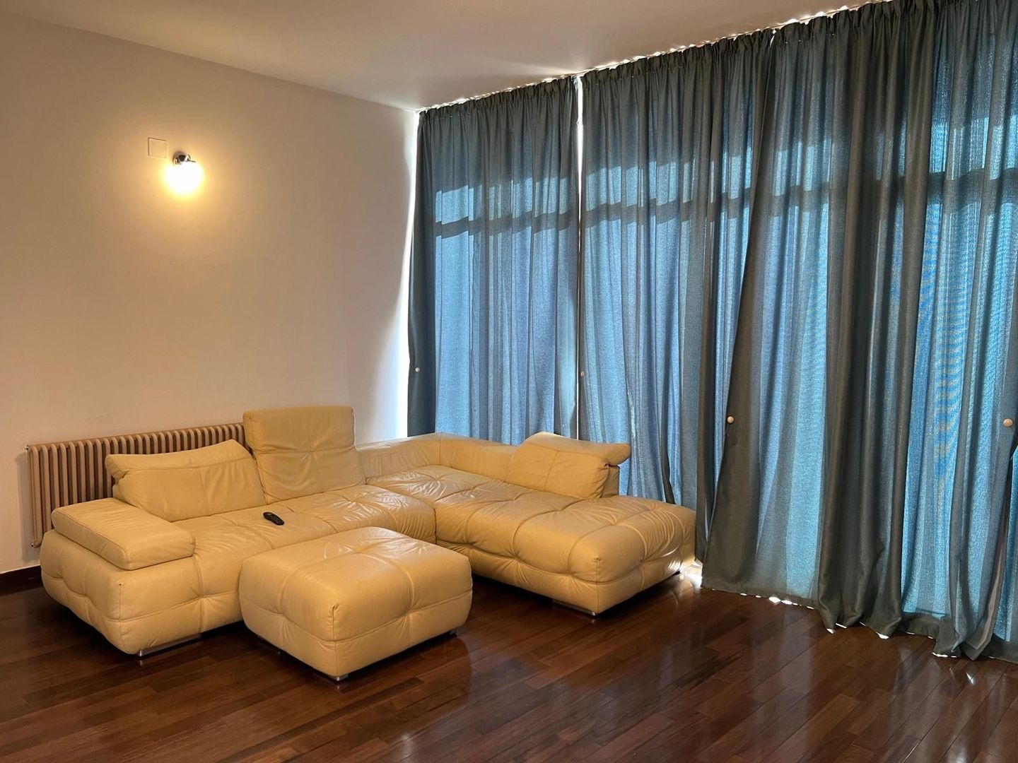 Vila superba cu piscina si anexa camera hobby - Poză 4