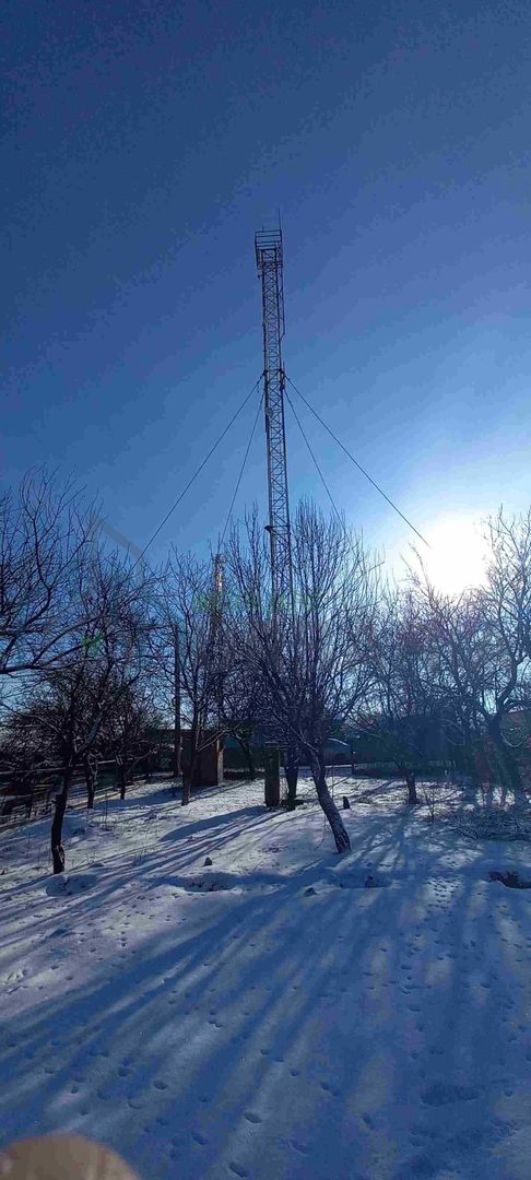 Pilon antena 26m, cabina echipamente si 300m teren, Paun - Barnova - Poză 1