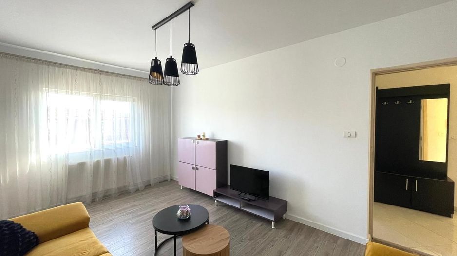 Apartament 3 camere zona Soarelui - 97.000 - Poză 2