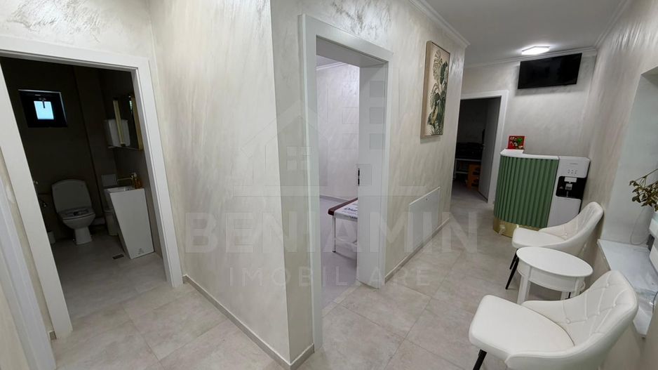 Spatiu modern cabinete medicale parter 50mp Toporasi Promenada - Poză 3