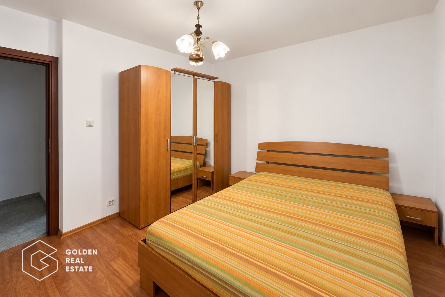 Apartament 3 camere, etaj 4, zona Alfa - Poză 2