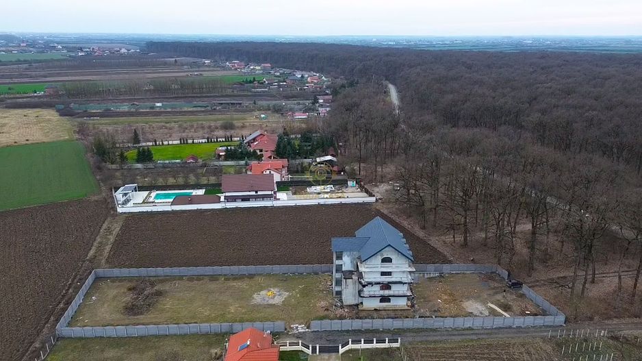 Proprietate Deosebita 707MP in Padurea Noroieni - Poză 3