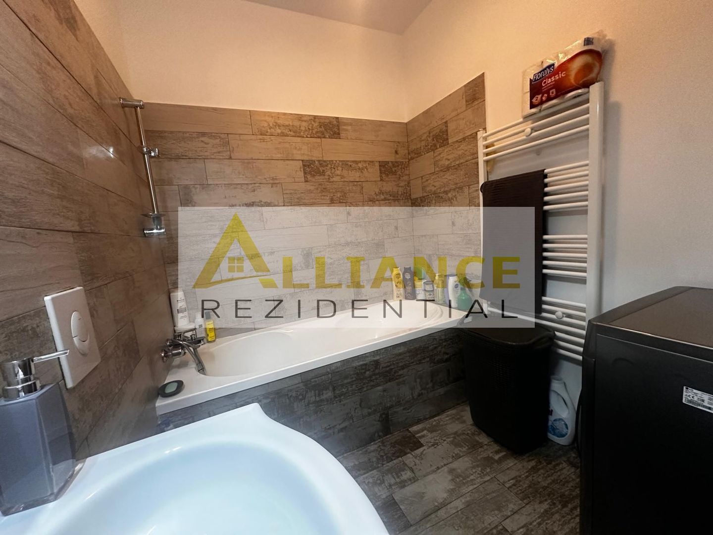 Soseaua Berceni Ap 3 camere mobilat cu parcare - Poză 14