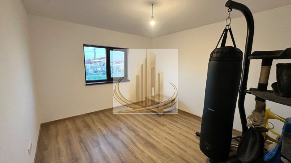 Duplex Dumbrăvița 5 camere 300 mp teren - Poză 10