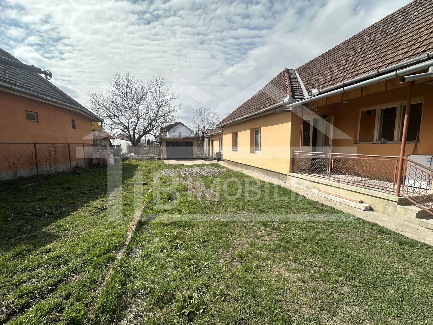 Casa individuala de vanzare, 107mp, 645mp teren, Zona Santana de Mures - Poză 4