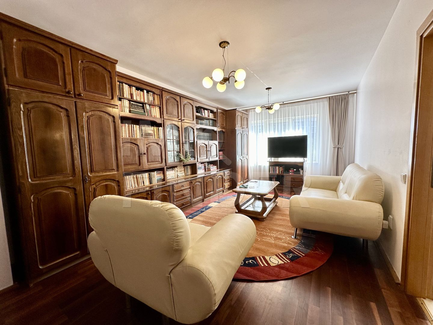 Inchiriere apartament 4 camere imobil nou, garaj - Poză 14