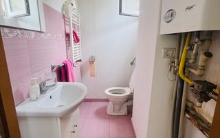 Apartament (pretabil pentru Birou ,Cabinet etc.) de vanzare in centru. - Poză 5