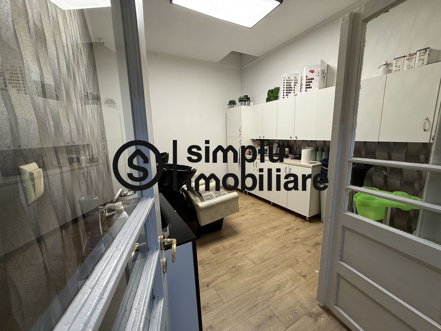 Casa / Spatiu comercial Central str. Nanterre - Poză 12