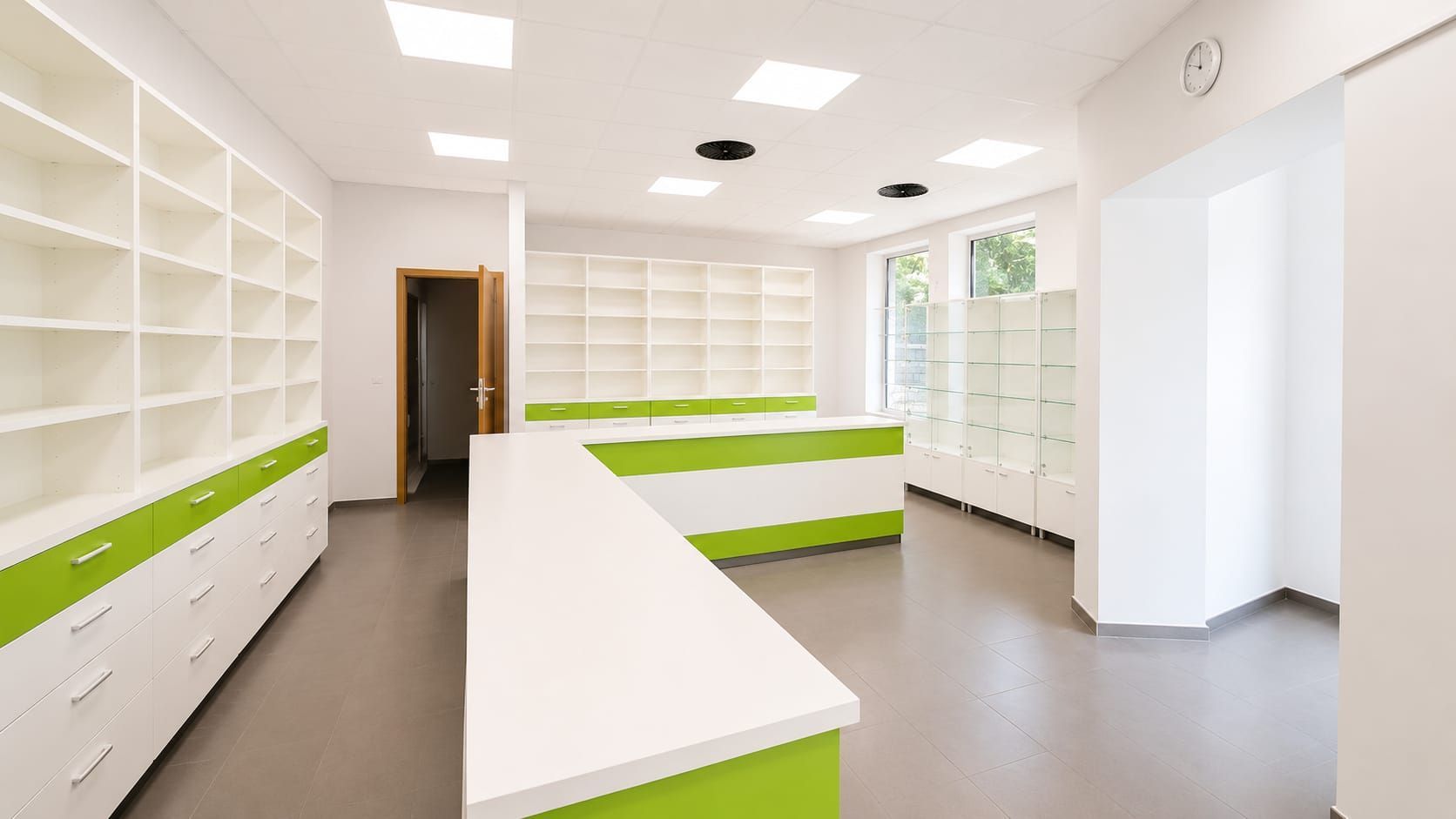 Inchiriere spațiu comercial 133 mp Ultracentral -Tășnad Jud. Satu Mare - Poză 4